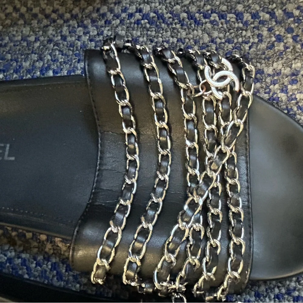 Fashion Designer Chain Mule Slide - Picture 4 of 7